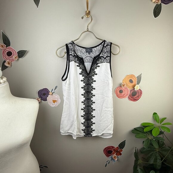 Market & Spruce Tops - Market & Spruce White and Black Lace Top - Size - Small